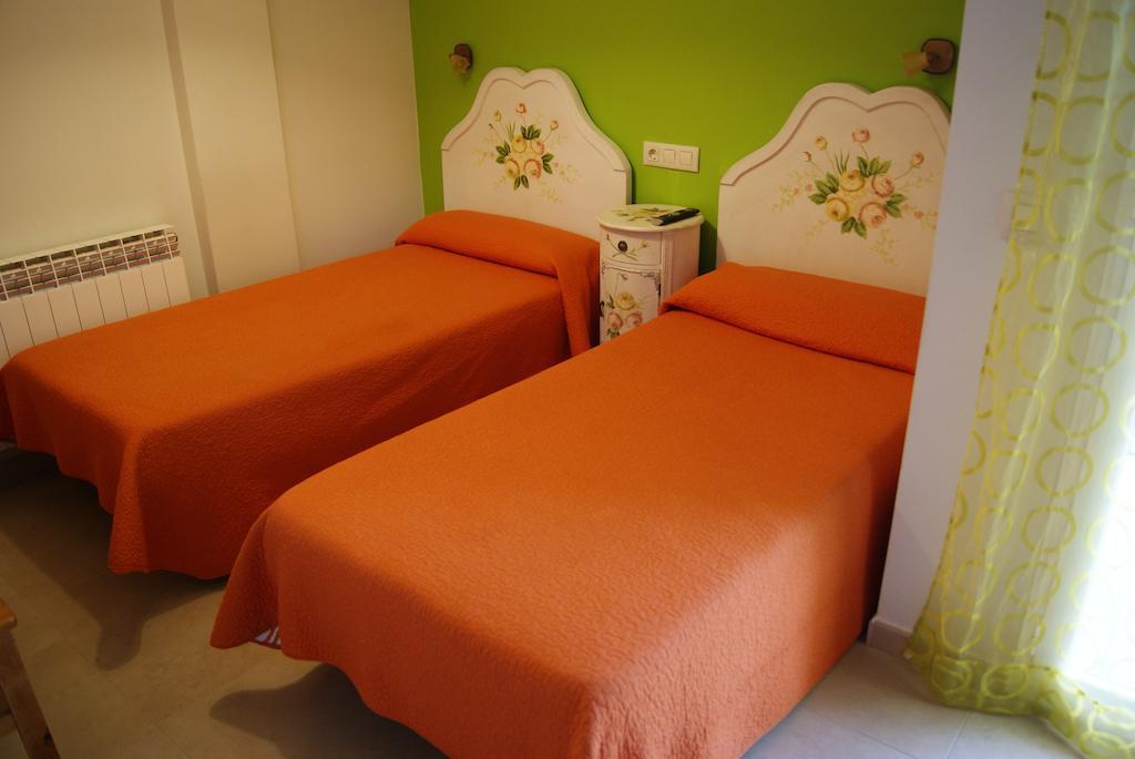 Hostal Penacardena Ихеа Экстерьер фото