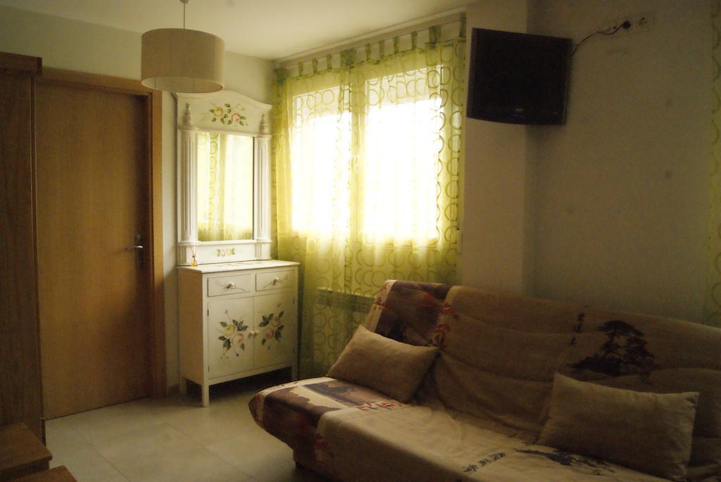 Hostal Penacardena Ихеа Экстерьер фото